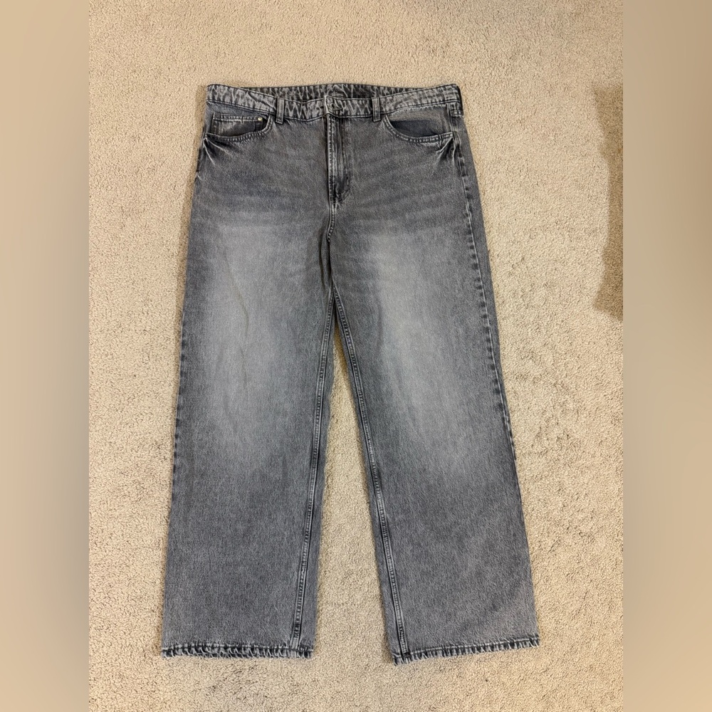 H&M &Denim Women’s Gray Wide Jeans sz 18